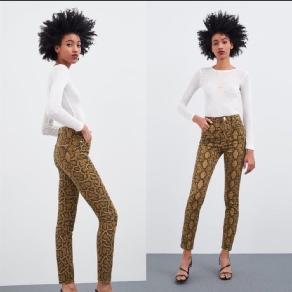 Zara hi-rise skinny jean snakeprint NWT! 4, 10